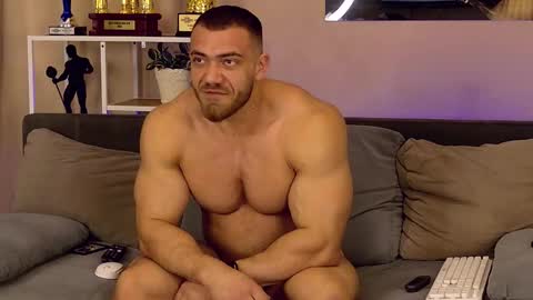 Snapshot of j0nmuscle chatting on February 2026 04:07:01 AM Jon online show from February 2026 04:07:01 AM