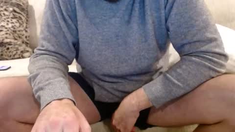 Snapshot of j335129 chatting on December 2025 12:56:01 PM James online show from December 2025 12:56:01 PM