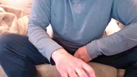 Snapshot of j335129 chatting on February 2026 04:15:02 PM James online show from February 2026 04:15:02 PM