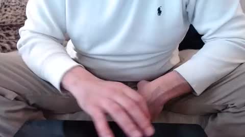 Snapshot of j335129 chatting on March 2026 06:58:01 PM James online show from March 2026 06:58:01 PM