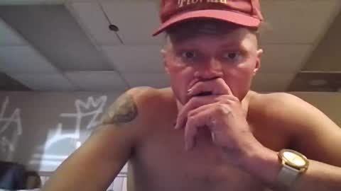 Snapshot of j3usix chatting on January 2026 05:10:02 AM wonderbread online show from January 2026 05:10:02 AM