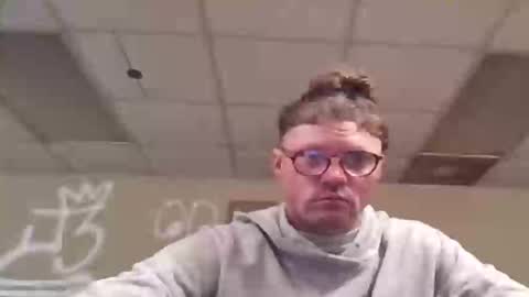 Snapshot of j3usix chatting on January 2026 02:58:01 AM wonderbread online show from January 2026 02:58:01 AM