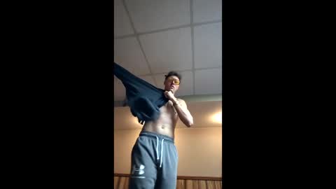 Snapshot of j3usix chatting on January 2026 06:39:01 AM wonderbread online show from January 2026 06:39:01 AM