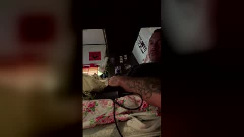 JayandJ713 online show from April 2026 08:28:02 PM