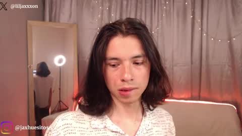 Hey im Jaxxxon check my info     online show from June 2026 12:17:01 PM