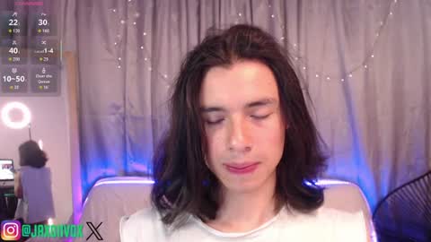 Hey im Jaxxxon check my info     online show from July 2026 11:51:02 AM