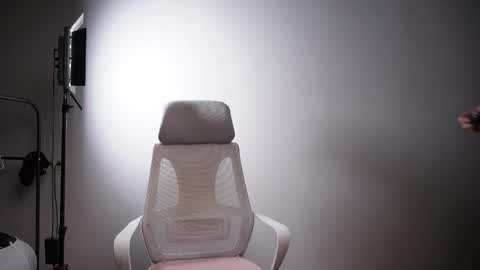 Danny online show from November 2025 07:14:01 PM