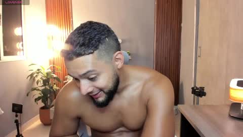 Snapshot of j_calix chatting on May 2026 01:57:16 AM Calix Independient model Insta and twt Calixsnake online show from May 2026 01:57:16 AM