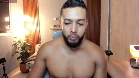 Snapshot of j_calix chatting on May 2026 10:52:02 PM Calix Independient model Insta and twt Calixsnake online show from May 2026 10:52:02 PM