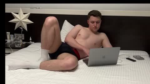 j_lyle_x online show from July 2026 08:52:02 PM