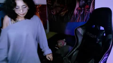 jade 18  online show from November 2025 05:34:01 AM