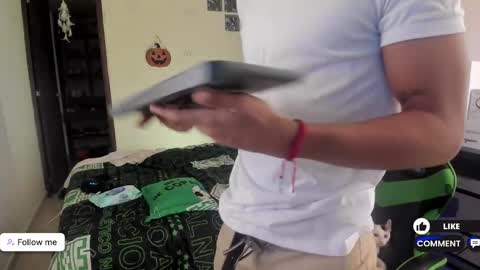 Snapshot of jack_castell chatting on October 2025 10:46:02 AM JACK CASTELL online show from October 2025 10:46:02 AM