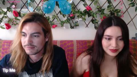Jack and Emily online show from November 2025 06:06:02 PM