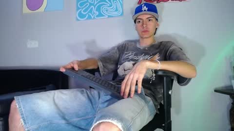 Snapshot of jack_norizz chatting on December 2024 03:07:01 AM INDEPENDENT MODEL online show from December 2024 03:07:01 AM