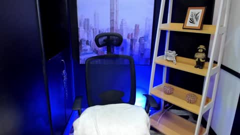 Snapshot of jackblanco_ chatting on January 2025 03:50:02 AM Jack White online show from January 2025 03:50:02 AM