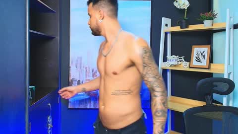 Snapshot of jackblanco_ chatting on January 2025 10:18:02 AM Jack White online show from January 2025 10:18:02 AM