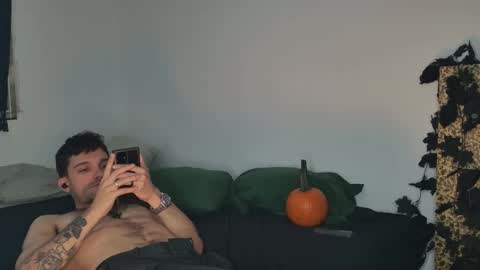 Jack  online show from October 2025 09:37:02 PM