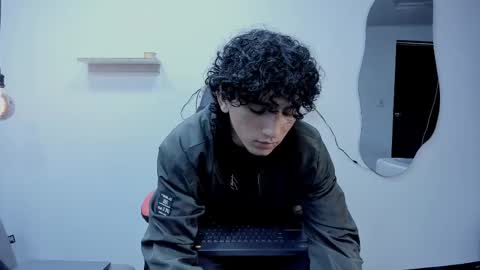 Jackes Taylor online show from September 2025 04:44:01 AM