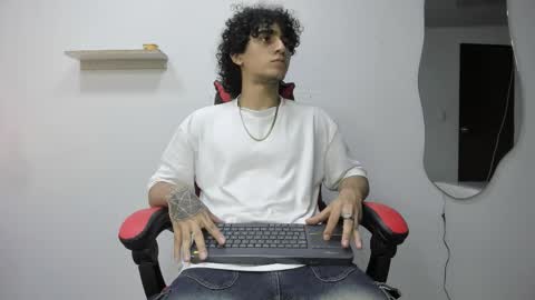 Jackes Taylor online show from November 2025 04:11:02 AM