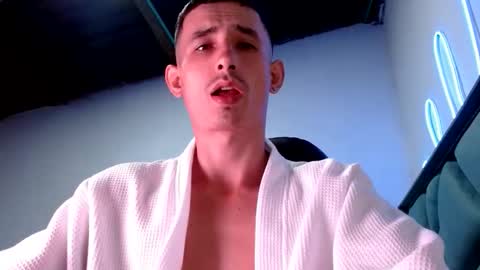 Snapshot of jackk_ho chatting on April 2026 08:09:02 AM Jack online show from April 2026 08:09:02 AM