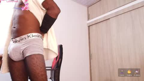 Snapshot of jacksonking27 chatting on November 2025 10:43:02 PM Jackson online show from November 2025 10:43:02 PM