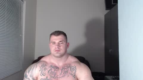 Snapshot of jackyhuge chatting on November 2025 11:36:02 PM Jacky online show from November 2025 11:36:02 PM