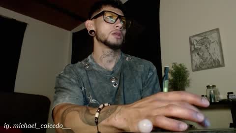 Michael Caicedo online show from January 2026 05:02:02 AM