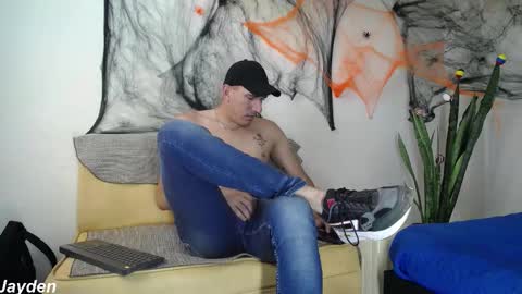 Jacob And Jayden online show from October 2025 07:37:01 PM