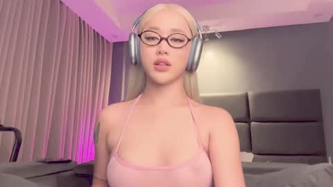 Snapshot of jacolandia chatting on November 2025 09:26:02 PM jacolandia online show from November 2025 09:26:02 PM