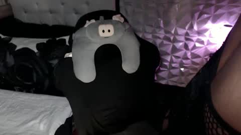 Snapshot of jacque_cole chatting on December 2024 12:35:01 AM Jacque online show from December 2024 12:35:01 AM