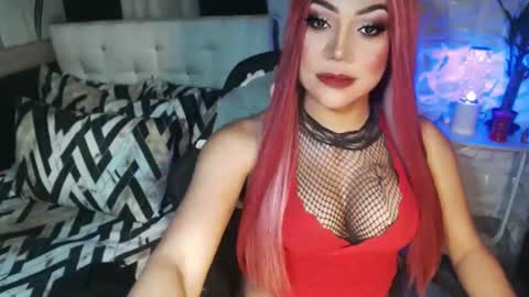 Snapshot of jacque_cole chatting on September 2025 03:00:02 AM Jacque online show from September 2025 03:00:02 AM