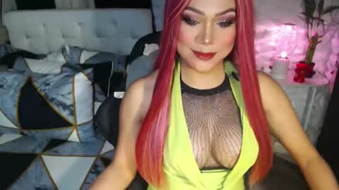 Jacque online show from November 2025 12:57:01 AM