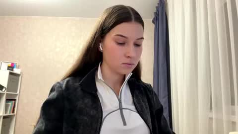 Snapshot of jacquelinesalsberg chatting on February 2026 03:15:02 PM Mira online show from February 2026 03:15:02 PM