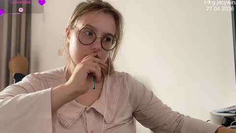 jacywinslat online show from April 2026 09:40:01 AM