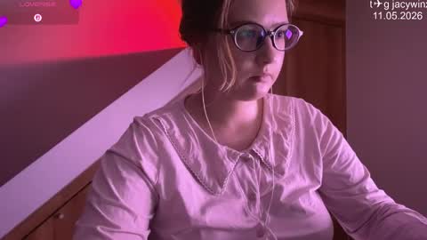 jacywinslat online show from May 2026 02:45:01 PM