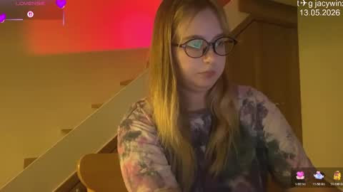 jacywinslat online show from May 2026 10:56:02 AM