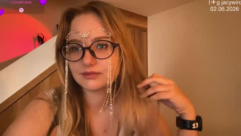 jacywinslat online show from June 2026 04:04:01 AM