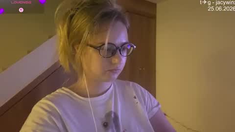 jacywinslat online show from June 2026 01:15:02 PM