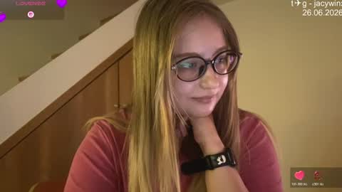 jacywinslat online show from June 2026 10:52:02 AM