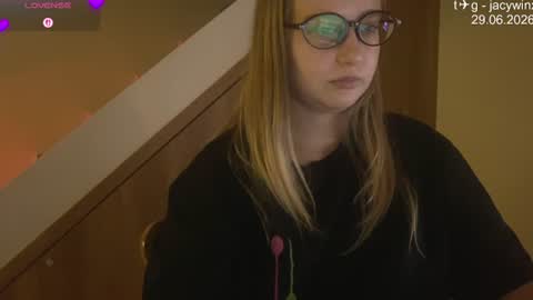 jacywinslat online show from June 2026 10:15:01 AM