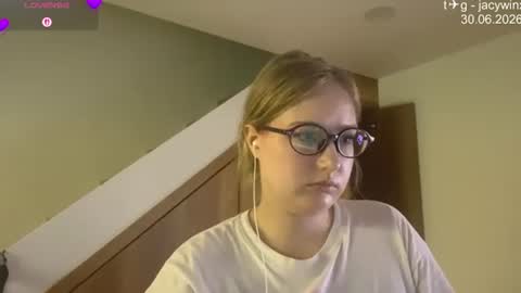jacywinslat online show from June 2026 05:03:01 PM