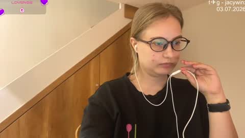jacywinslat online show from July 2026 09:05:02 AM