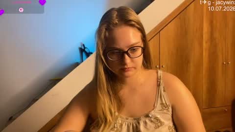 jacywinslat online show from July 2026 07:38:01 PM