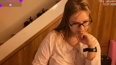 jacywinslat online show from July 2026 09:11:02 AM