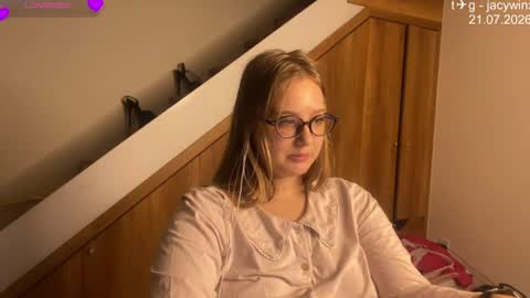 jacywinslat online show from July 2026 05:15:02 PM