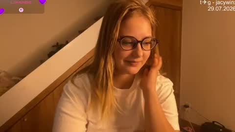 jacywinslat online show from July 2026 05:27:02 AM