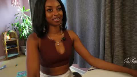 Snapshot of jada_valentine chatting on July 2026 09:49:02 PM Jada online show from July 2026 09:49:02 PM