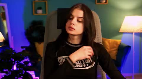 jade_castle online show from February 2026 04:34:02 PM