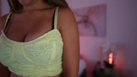 Jade Davin online show from July 2026 08:10:01 AM