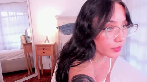 Jade online show from December 2024 05:54:02 PM